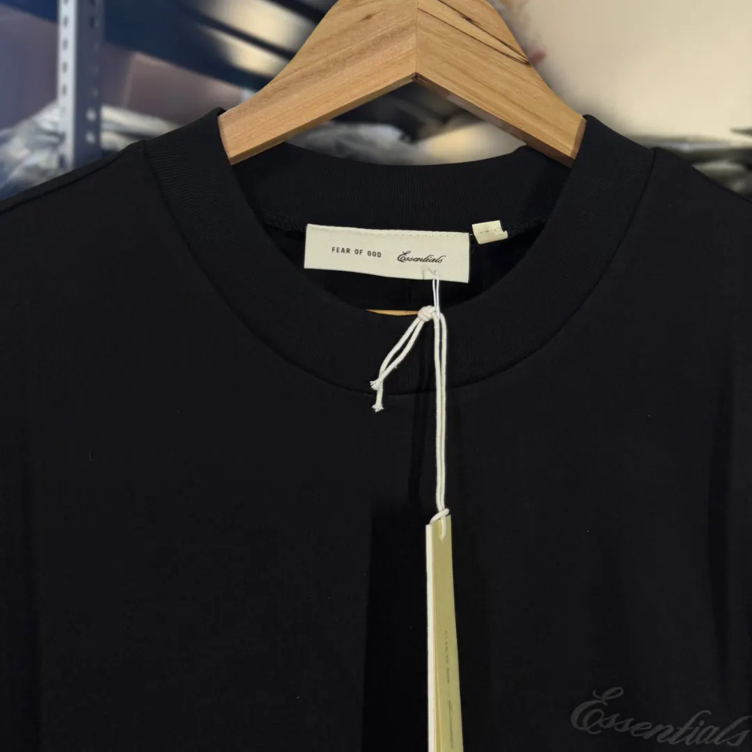 Essentials SCRIPT BLACK thumbnail 2